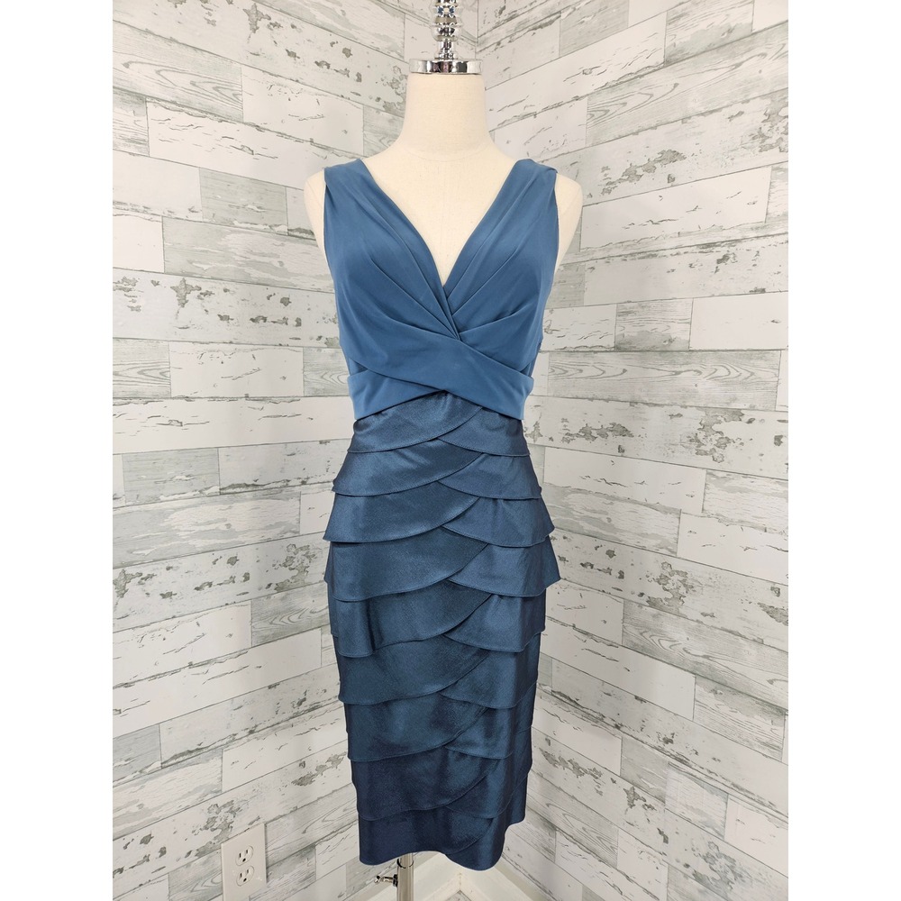 Adrianna Papell Blue Tiered Scallop Sheath Dress V-Neck Cocktail Size 12